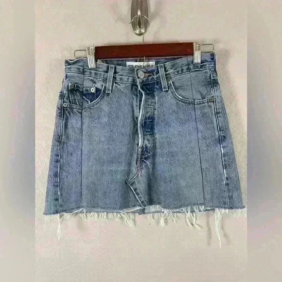 EB Denim Mini Skirt Light Wash Reclaimed Levi's Women's XS - Picture 1 of 13